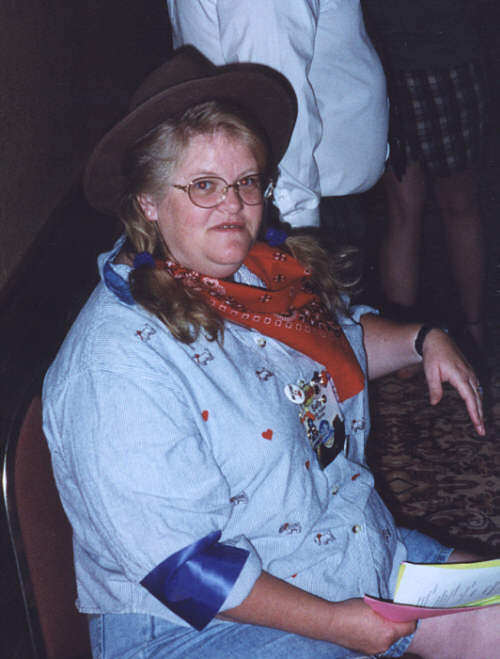 080999Cowgirl.jpg (41295 bytes)